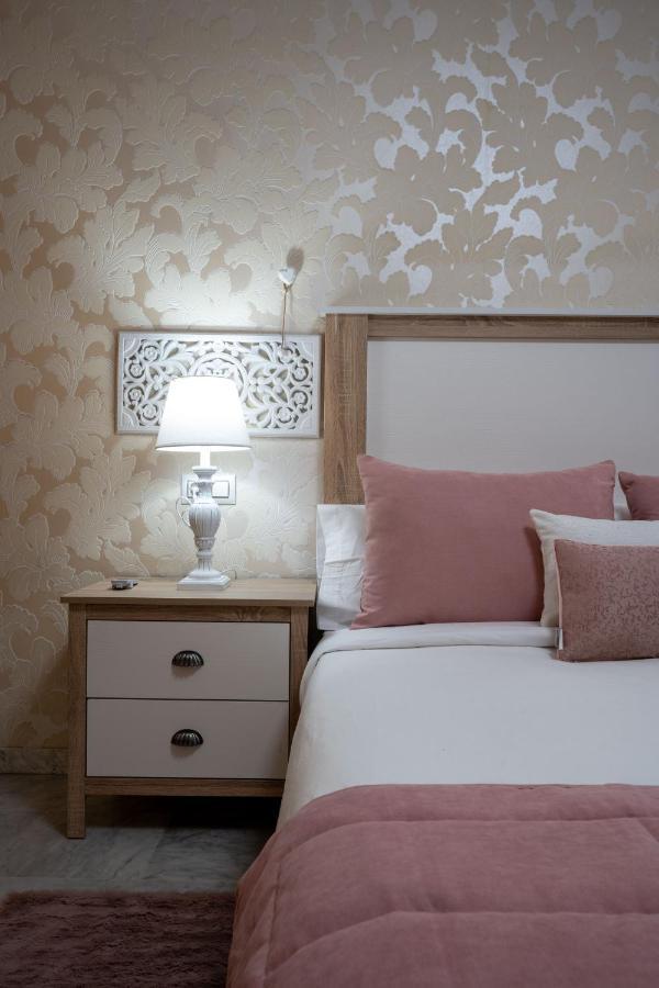 Reina Aixa- Apartamento Centro Granada Exteriör bild