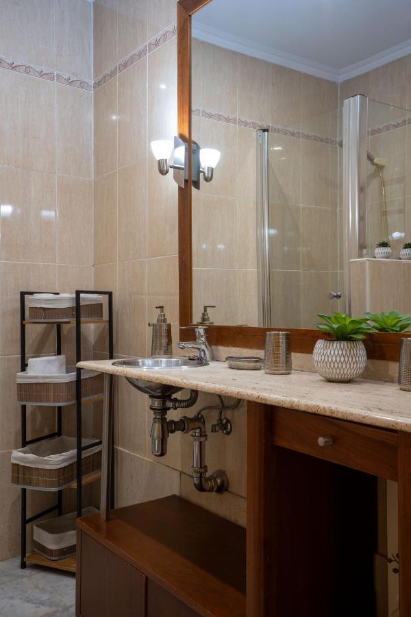 Reina Aixa- Apartamento Centro Granada Exteriör bild